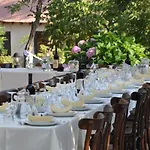 Jubilee Hotel 2*