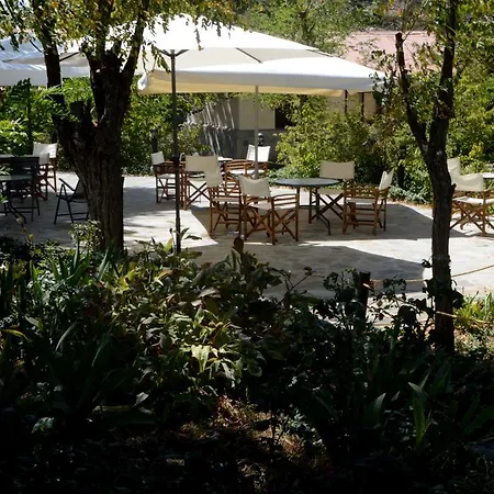 Jubilee Hotel 2*
