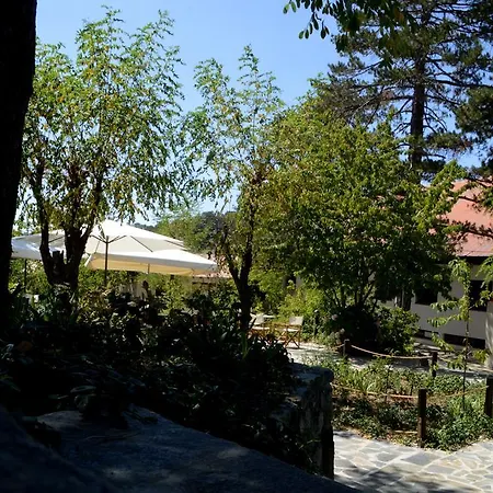 Jubilee Hotel 2*