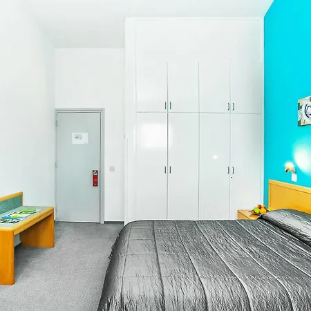 Jubilee Hotel 2*
